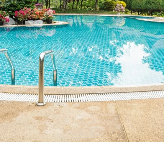 Swimming Pool Deep Cleaning Service in Dubai